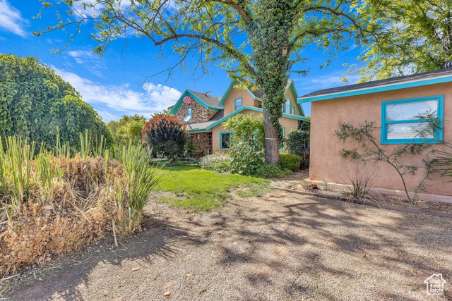 Photo 38 for MLS #2084355 at 10 N Ash Creek Dr