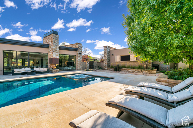 Photo 50 for MLS #2084392 at 1203 Canyon Springs Rd