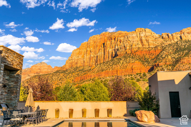 Photo 13 for MLS #2084392 at 1203 Canyon Springs Rd