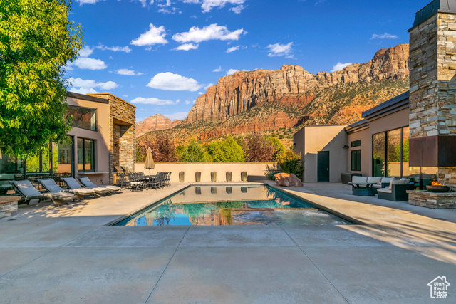 Photo 14 for MLS #2084392 at 1203 Canyon Springs Rd