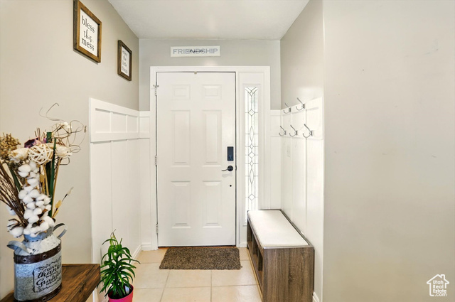 Photo 4 for MLS #2084404 at 1424 W 3325 South