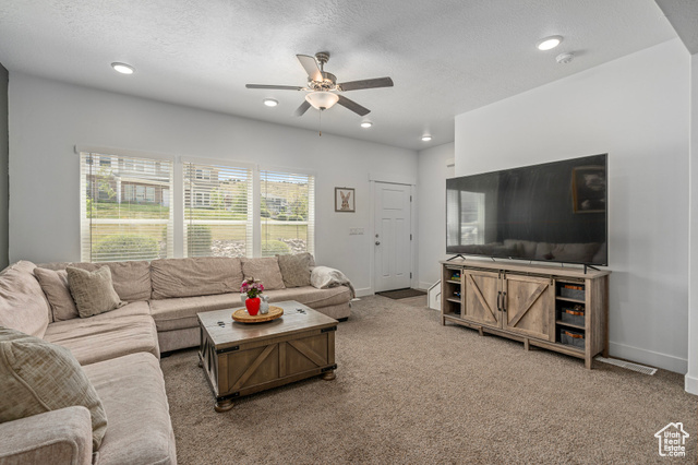 Photo 6 for MLS #2084416 at 2730 E Iron Bark Aly
