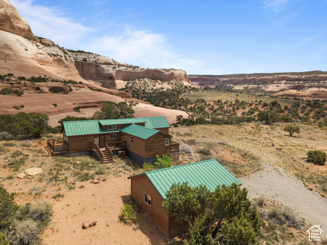 1 PIONEER DR, La Sal UT 84530
