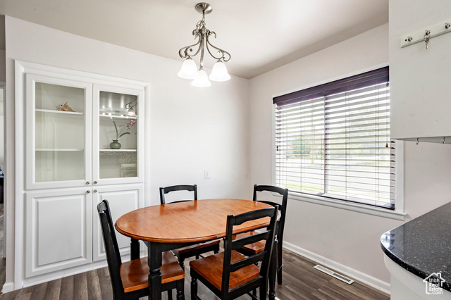 Photo 10 for MLS #2084478 at 395 N 1st St
