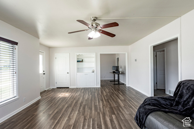 Photo 7 for MLS #2084478 at 395 N 1st St