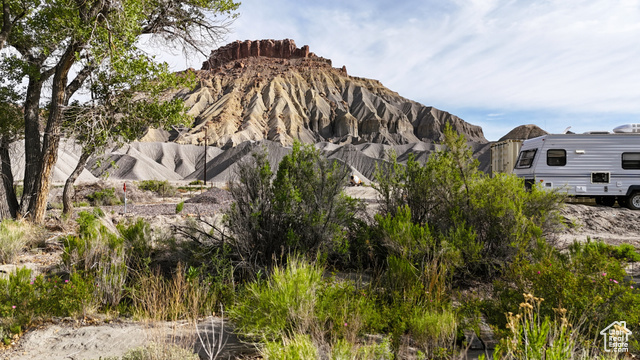 1852 E HWY 24 HWY, Caineville UT 84775