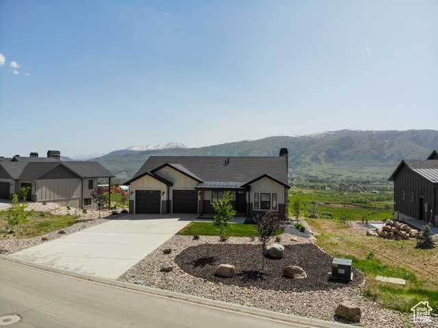 Photo 3 for MLS #2084531 at 4491 N Seven Bridges Rd