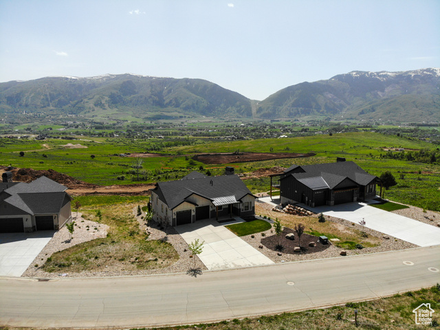 Photo 6 for MLS #2084531 at 4491 N Seven Bridges Rd