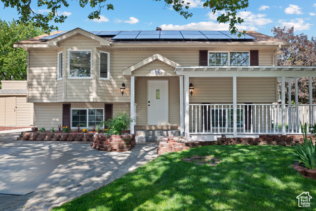 Photo 3 for MLS #2084551 at 6016 S Paprika Cir