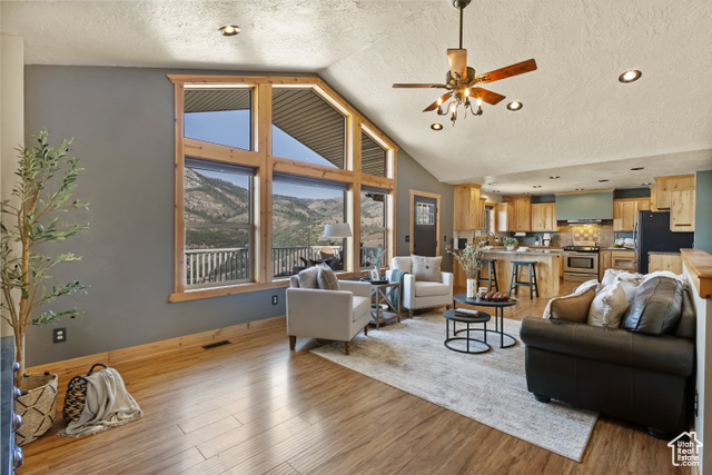 Photo 10 for MLS #2084610 at 2013 N River View Cir