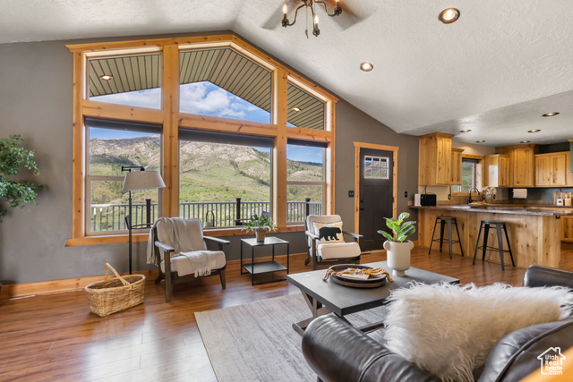 Photo 7 for MLS #2084610 at 2013 N River View Cir