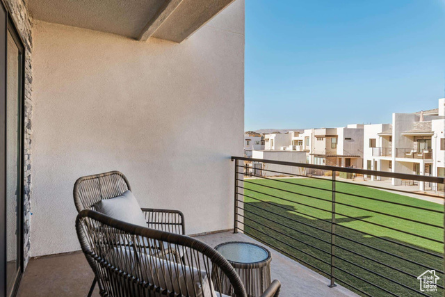 Photo 14 for MLS #2084636 at 710 W Akoya Pearl St #83