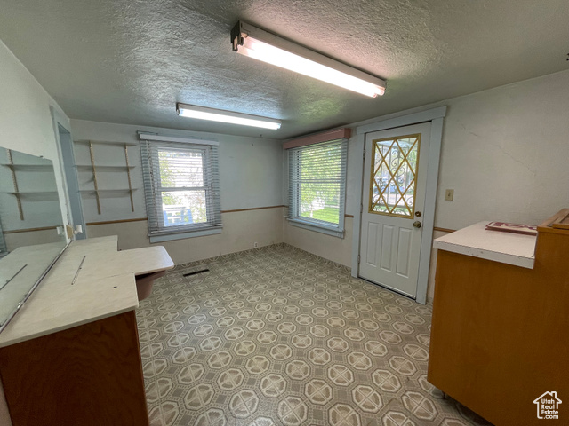 Photo 16 for MLS #2084640 at 15 E Main