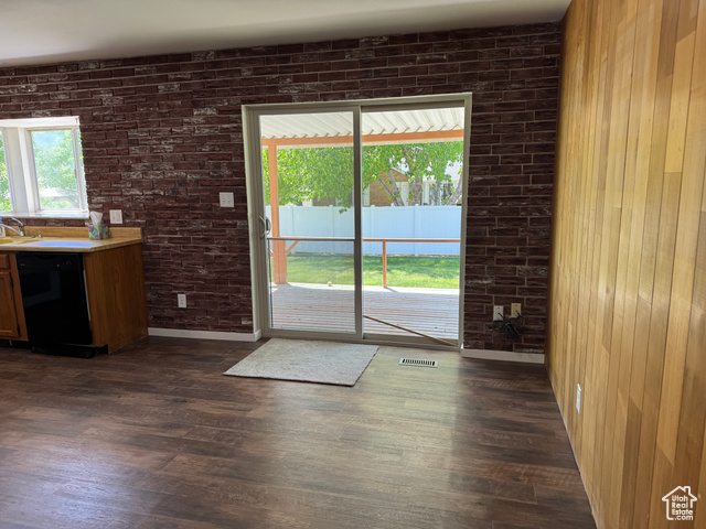 Photo 3 for MLS #2084685 at 876 S 900 East