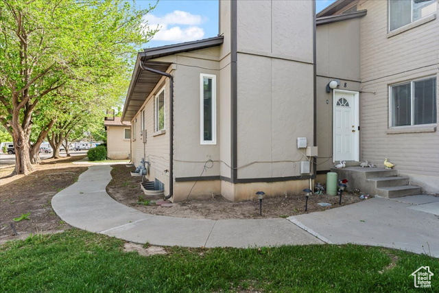 8 W RIO GRANDE PL, West Jordan UT 84088