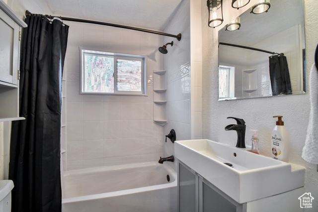 Photo 8 for MLS #2084714 at 489 E Center St