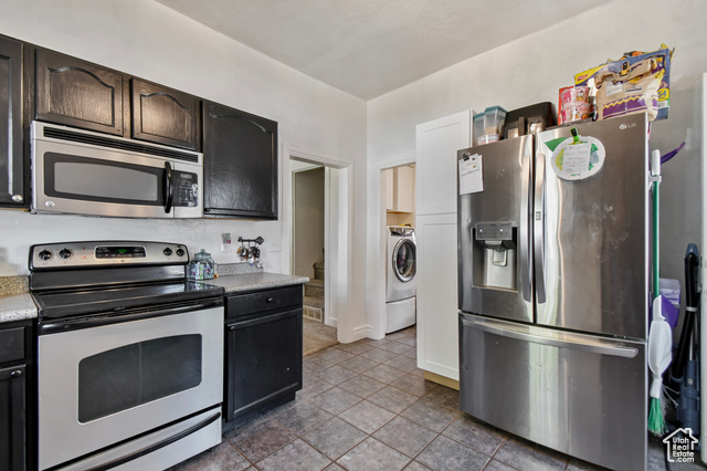 Photo 6 for MLS #2084714 at 489 E Center St