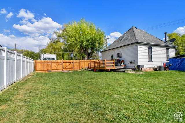 Photo 16 for MLS #2084714 at 489 E Center St