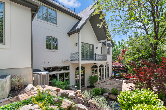 Photo 77 for MLS #2084739 at 81 E Lone Hollow Dr