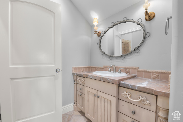 Photo 34 for MLS #2084739 at 81 E Lone Hollow Dr