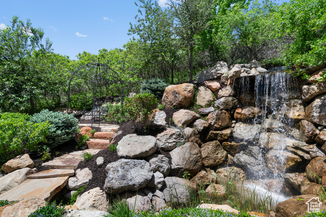 Photo 74 for MLS #2084739 at 81 E Lone Hollow Dr