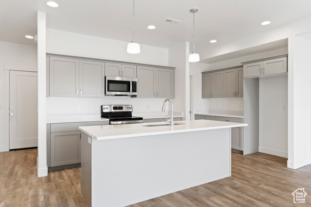 Photo 4 for MLS #2084801 at 1667 W 2770 South #206