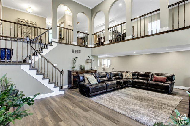 875 E BURCH CREEK HOLW, South Ogden UT 84403