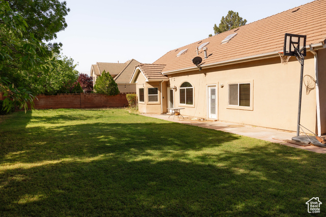 Photo 23 for MLS #2084886 at 40 N Stone Mountain Dr