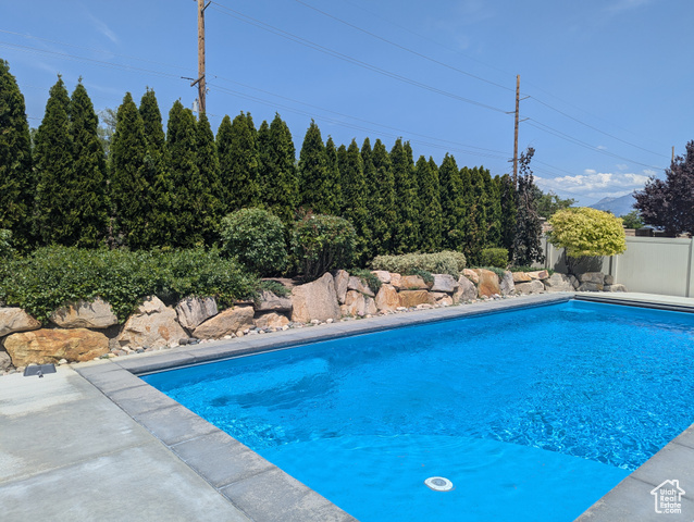 3312 W COUNTRY BLUFF RD #5, South Jordan UT 84095
