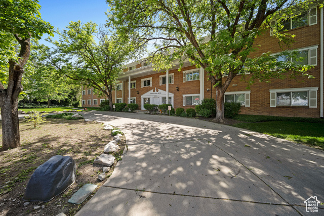 2760 S HIGHLAND DR #21, Salt Lake City UT 84106