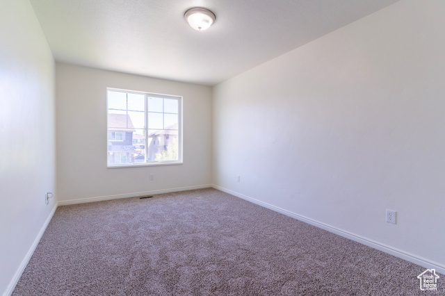 Photo 13 for MLS #2084929 at 886 Cambridge Dr