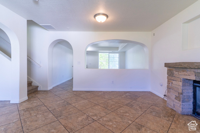 Photo 33 for MLS #2084929 at 886 Cambridge Dr