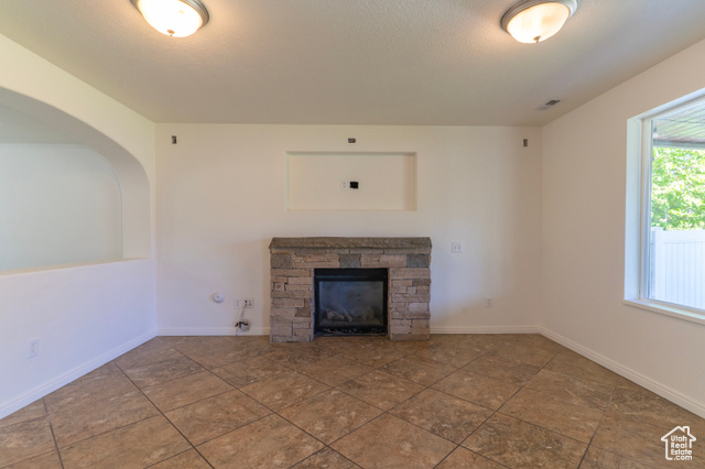Photo 36 for MLS #2084929 at 886 Cambridge Dr