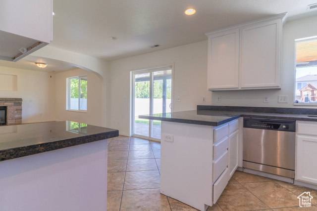 Photo 23 for MLS #2084929 at 886 Cambridge Dr