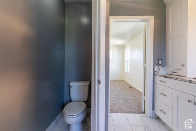 Photo 3 for MLS #2084929 at 886 Cambridge Dr