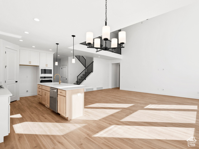 Photo 7 for MLS #2084961 at 1004 E 360 North #28