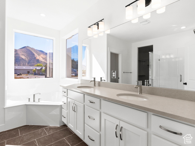 Photo 10 for MLS #2084961 at 1004 E 360 North #28