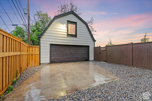 Photo 50 for MLS #2085041 at 35 S Haxton Pl