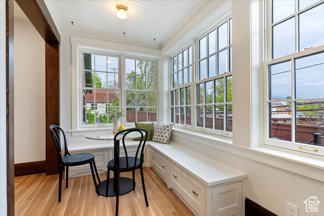 Photo 26 for MLS #2085041 at 35 S Haxton Pl