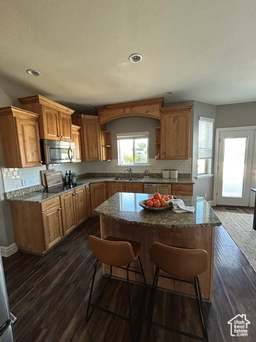 Photo 2 for MLS #2085059 at 642 W 1250 South