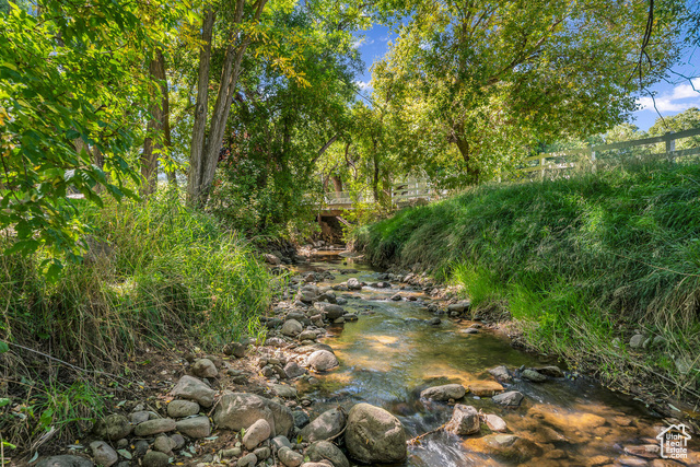 Photo 42 for MLS #2085075 at 305 S Rachel Ln