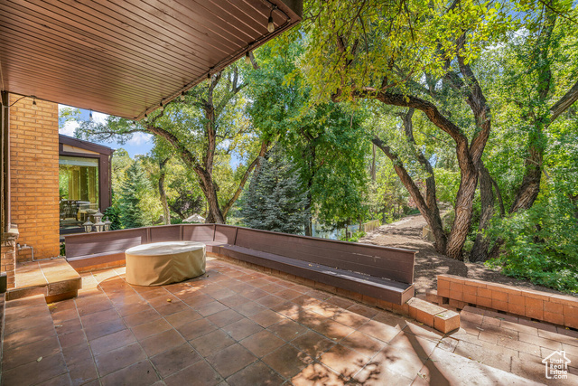 Photo 37 for MLS #2085075 at 305 S Rachel Ln