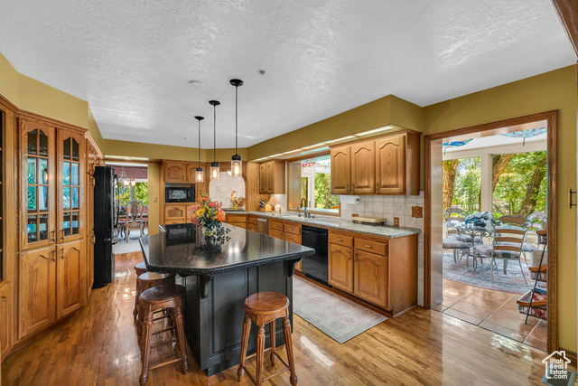 Photo 18 for MLS #2085075 at 305 S Rachel Ln