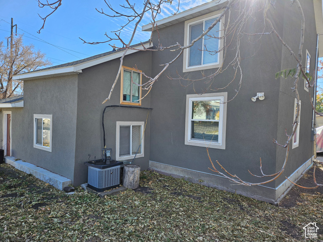 Photo 17 for MLS #2085195 at 801 W Genesee Ave