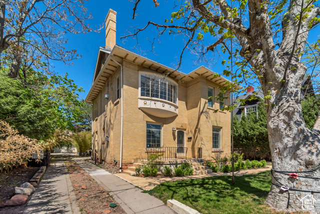215 E 2ND AVE, Salt Lake City UT 84103