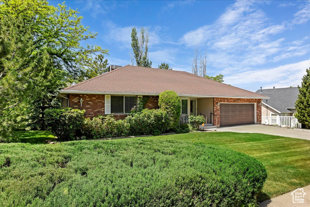 Photo 2 for MLS #2085245 at 4675 Jefferson Ave
