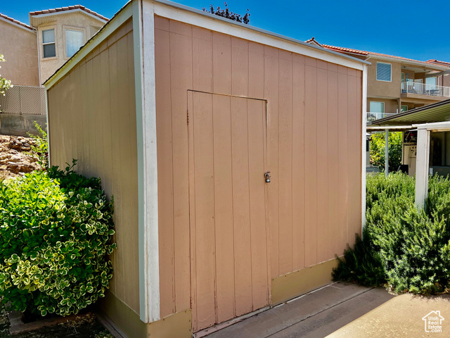 Photo 17 for MLS #2085247 at 1160 E Telegraph St #193