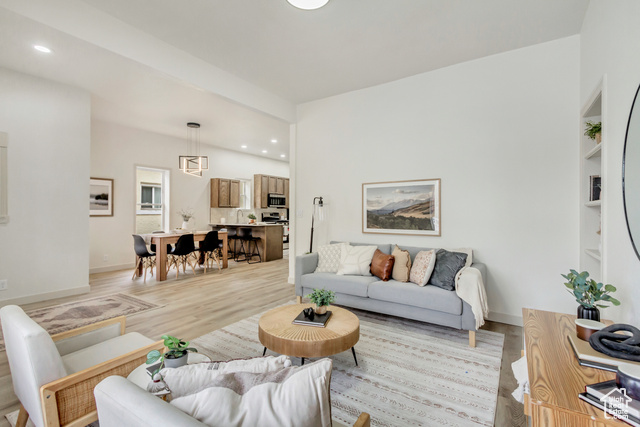 Photo 7 for MLS #2085253 at 915 W 300 South