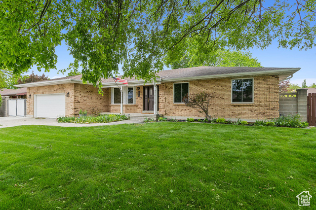 911 W BROOKCREST CIR, South Jordan UT 84095