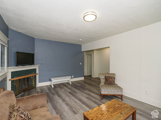 Photo 14 for MLS #2085377 at 466 N 200 East